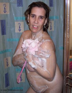 Milf MoonAynjl - Shower Free Pic 3