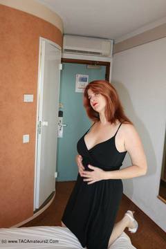April Love - April playing with 2 dildos Free Pic 2