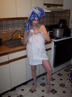 Milf MoonAynjl - Wet Hair Free Pic 4