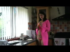 April Love - Fun In The Kitchen Free Pic 1