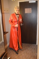 Leathettes. Mistress Devine in leather Free Pic 3